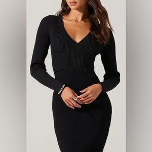 [NWT] $118 ASTR THE LABEL Faux Wrap Black Ribbed Knit Midi Dress. Size Small